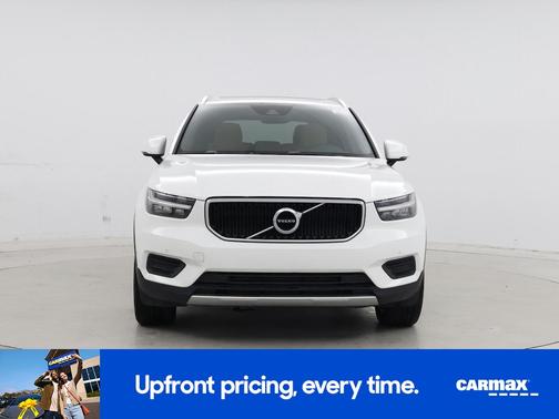 2019 Volvo XC40 T5 Momentum