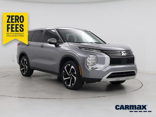 Silver 2022 Mitsubishi Outlander SE