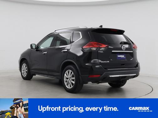Black 2017 Nissan Rogue SV