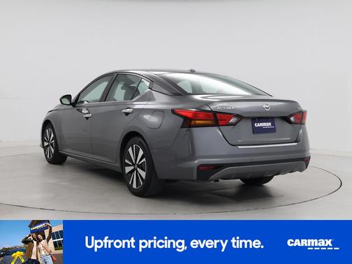 2022 Nissan Altima SV