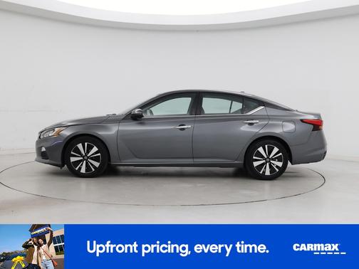 2022 Nissan Altima SV