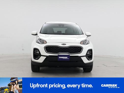 White 2022 Kia Sportage LX