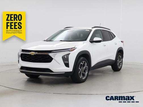 White 2025 Chevrolet Trax LT