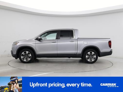 Silver 2019 Honda Ridgeline RTL