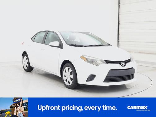 White 2014 Toyota Corolla LE