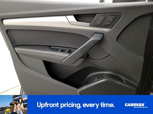 2020 Audi Q5 Titanium Premium