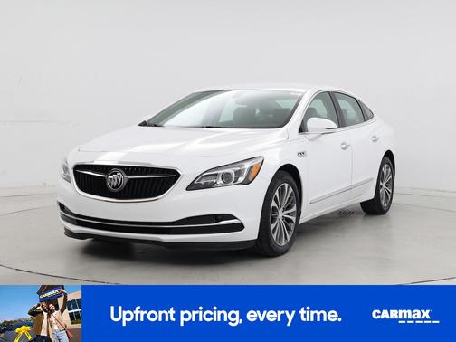 White 2019 Buick LaCrosse Essence