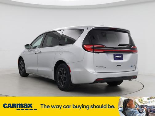 2022 Chrysler Pacifica Hybrid Limited