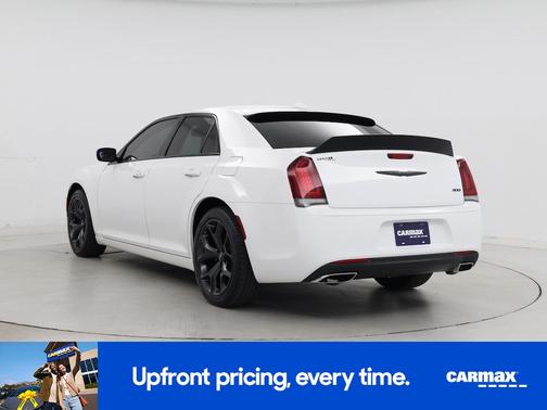 2020 Chrysler 300 Touring