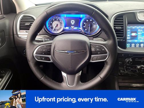 2020 Chrysler 300 Touring