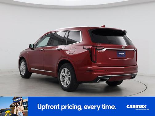 Red 2022 Cadillac XT6 Luxury