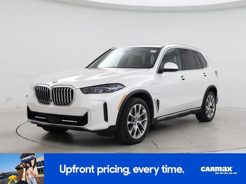 White 2024 BMW X5 PHEV xDrive50e