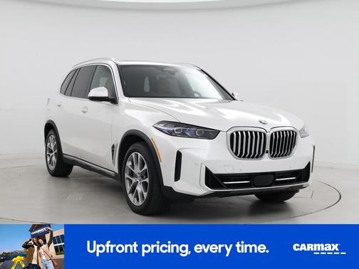 White 2024 BMW X5 PHEV xDrive50e