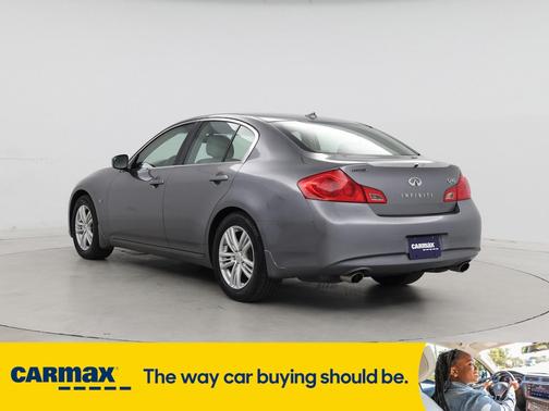 2015 INFINITI Q40