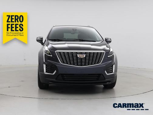 Gray 2023 Cadillac XT5 Luxury