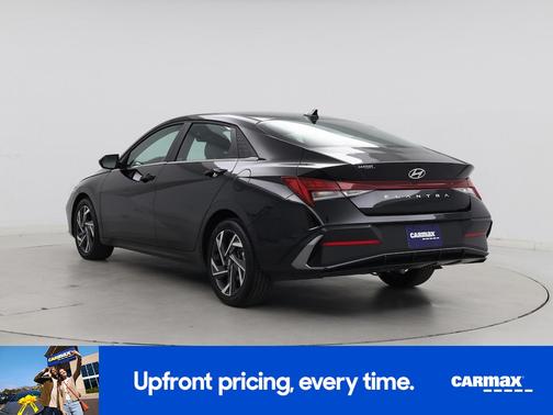 Black 2025 Hyundai ELANTRA SEL Convenience