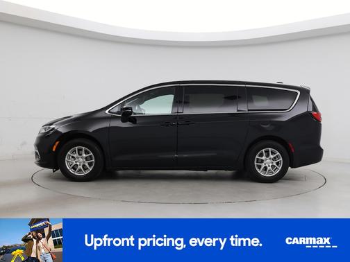Black 2025 Chrysler Pacifica Select