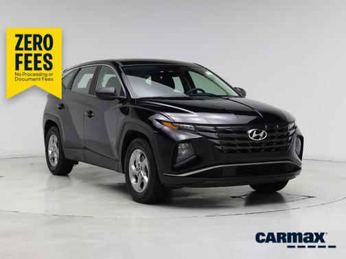 Black 2022 Hyundai TUCSON SE