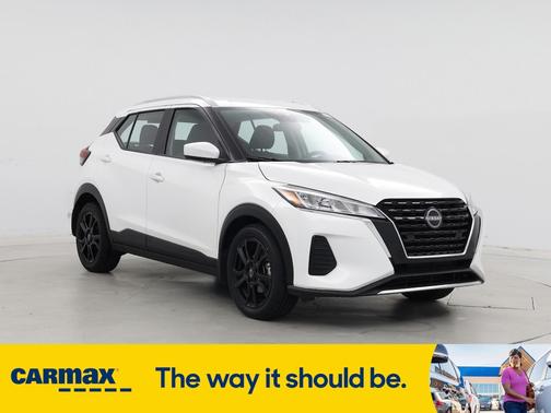 2022 Nissan Kicks SV
