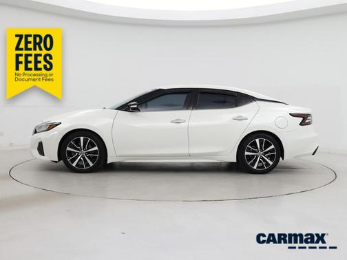 White 2022 Nissan Maxima SV