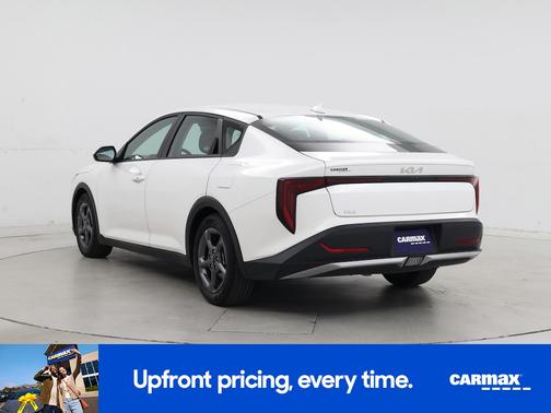 White 2025 Kia K4 LX