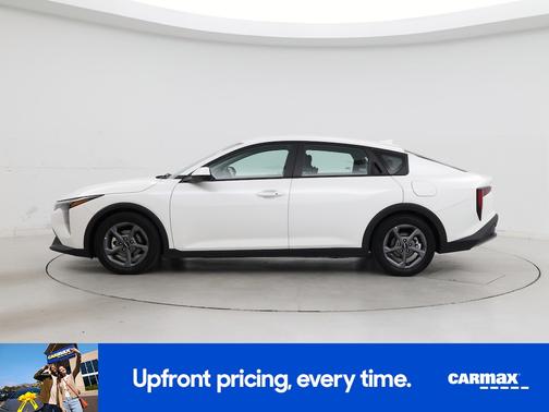 White 2025 Kia K4 LX