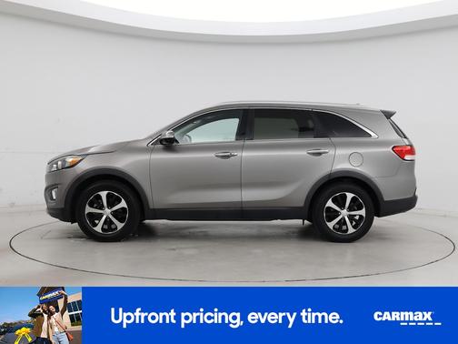 Gray 2017 Kia Sorento EX
