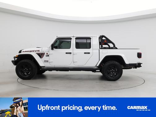 White 2022 Jeep Gladiator Mojave