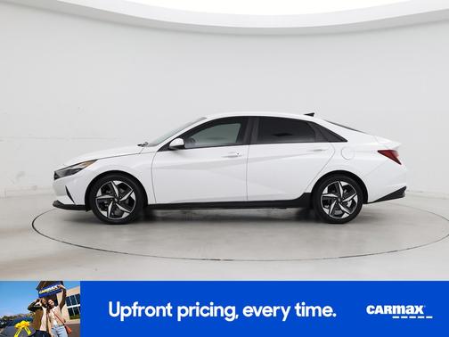 White 2023 Hyundai ELANTRA SEL