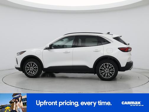 White 2024 Ford Escape