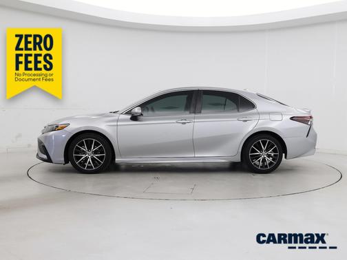 Silver 2022 Toyota Camry SE