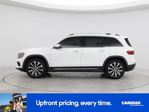 White 2022 Mercedes-Benz GLB 250