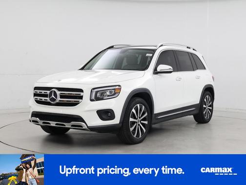 White 2022 Mercedes-Benz GLB 250
