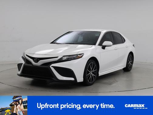 White 2023 Toyota Camry SE