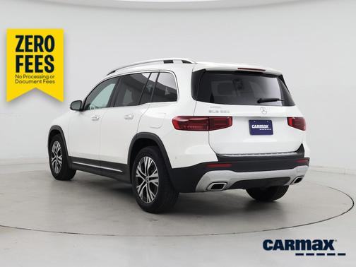 White 2024 Mercedes-Benz GLB 250