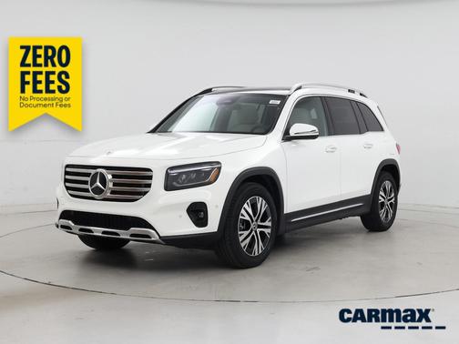 White 2024 Mercedes-Benz GLB 250