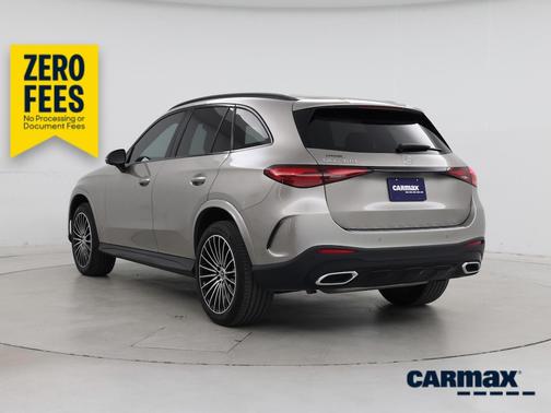 Gray 2024 Mercedes-Benz GLC 300