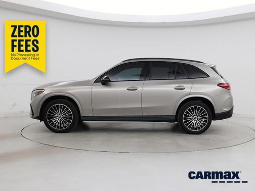Gray 2024 Mercedes-Benz GLC 300