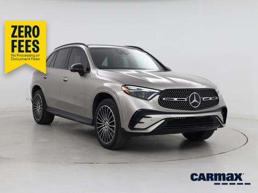 Gray 2024 Mercedes-Benz GLC 300