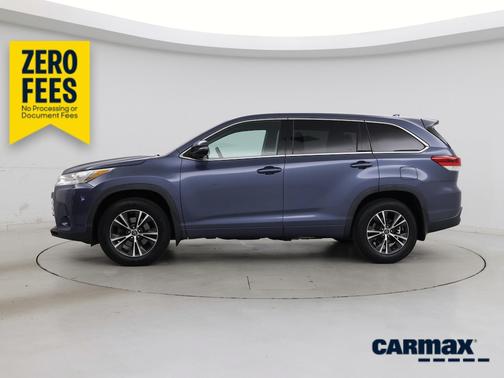 Blue 2018 Toyota Highlander LE Plus
