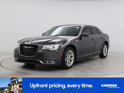 2017 Chrysler 300 Limited