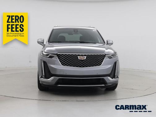 Gray 2024 Cadillac XT6 Luxury