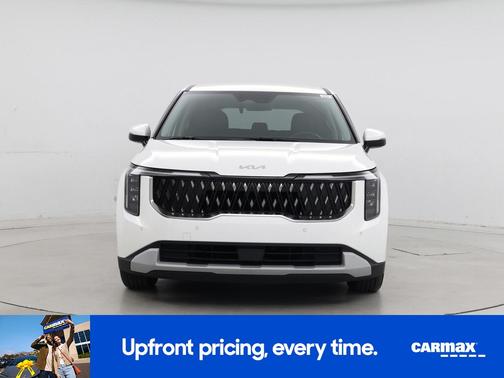 White 2025 Kia Carnival LXS