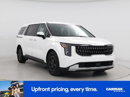 White 2025 Kia Carnival LXS