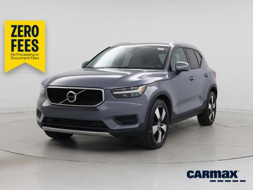 Silver 2020 Volvo XC40 T5 Momentum