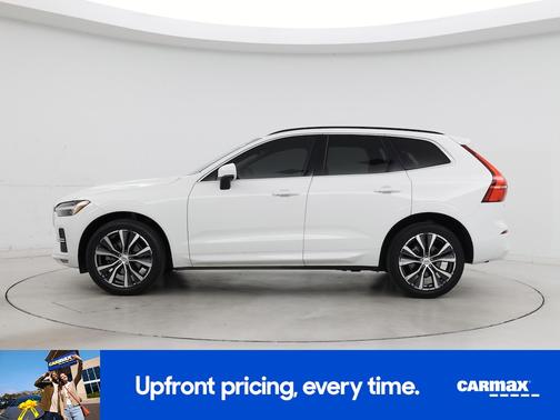 2022 Volvo XC60 B5 Momentum