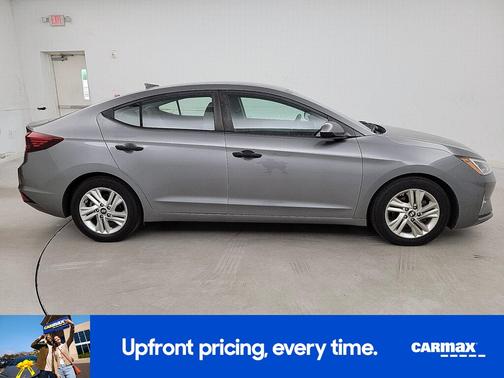 Gray 2019 Hyundai ELANTRA SEL