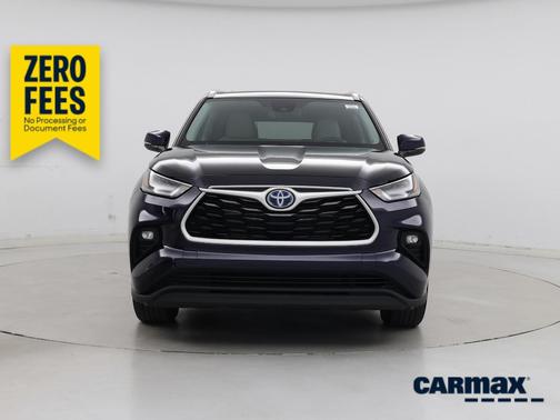 Blue 2023 Toyota Highlander Hybrid XLE