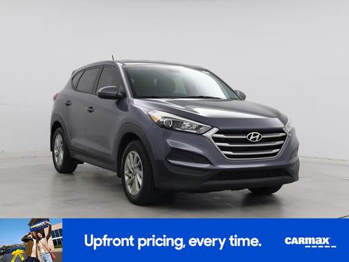Gray 2017 Hyundai TUCSON SE