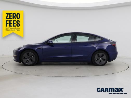 Blue 2022 Tesla Model 3